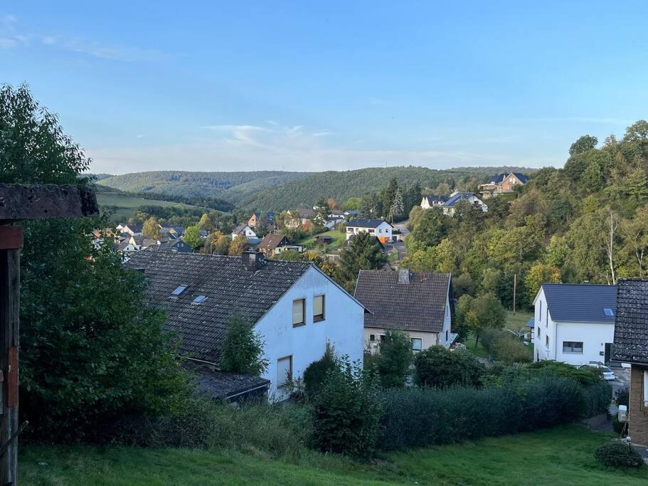 Вилла Gemuetliches Feriendomizil*Eifel* Бад-Мюнстерайфель Экстерьер фото